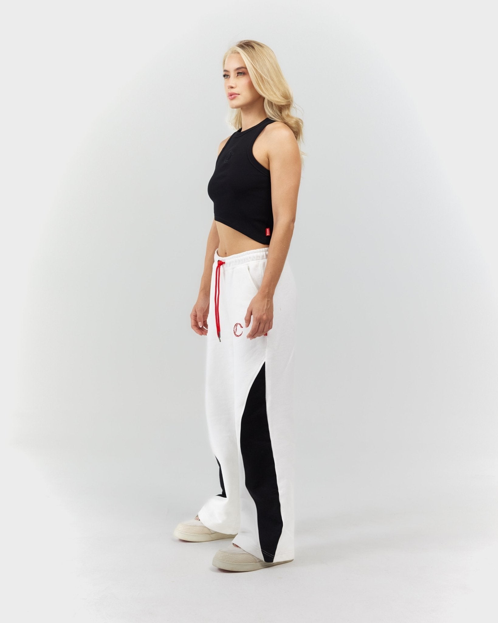 3 PACK CROP TOP MUJER PIACEVOLE NEGRO/GRIS/NUDE CLEMONT - CLEMONT, LLC