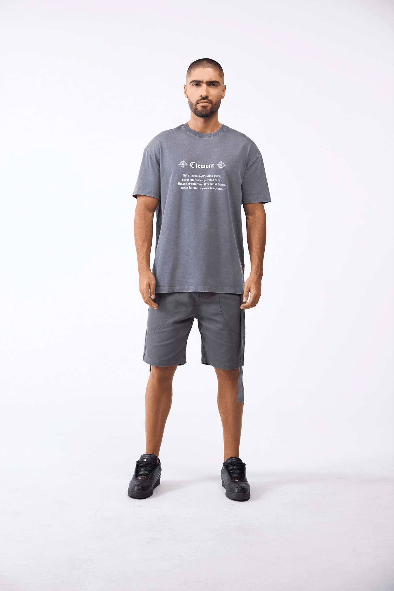 CAMISETA MASCULINO INQUIETANTE GRIS OSCURO CLEMONT - CLEMONT, LLC
